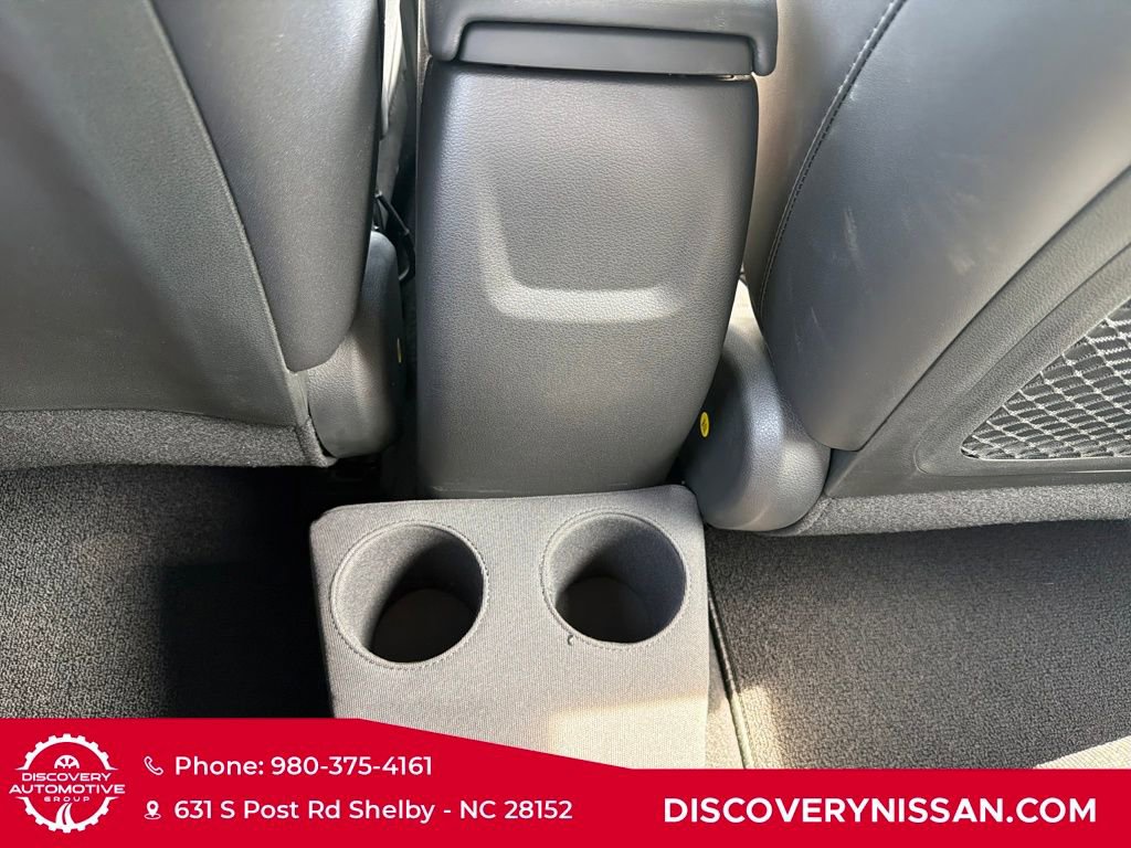 Used 2023 Hyundai Venue Limited image 31