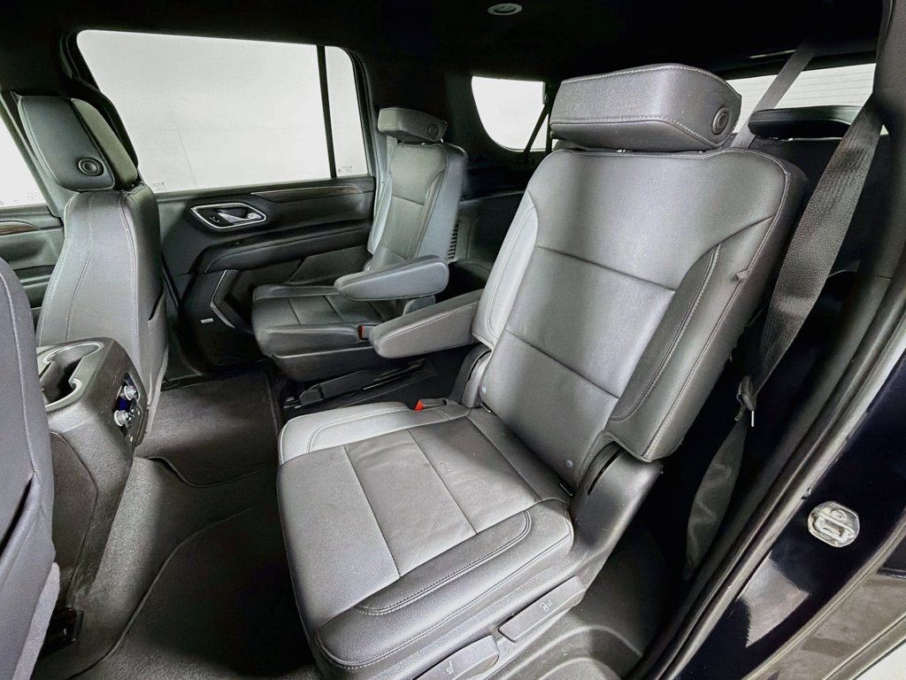 Used 2022 Chevrolet Suburban LT AWD/4WD image 19