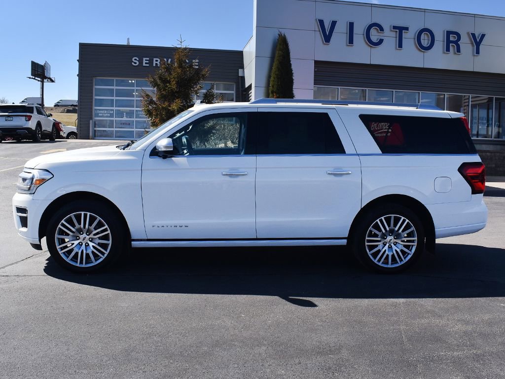 Used 2023 Ford Expedition Max Platinum image 2