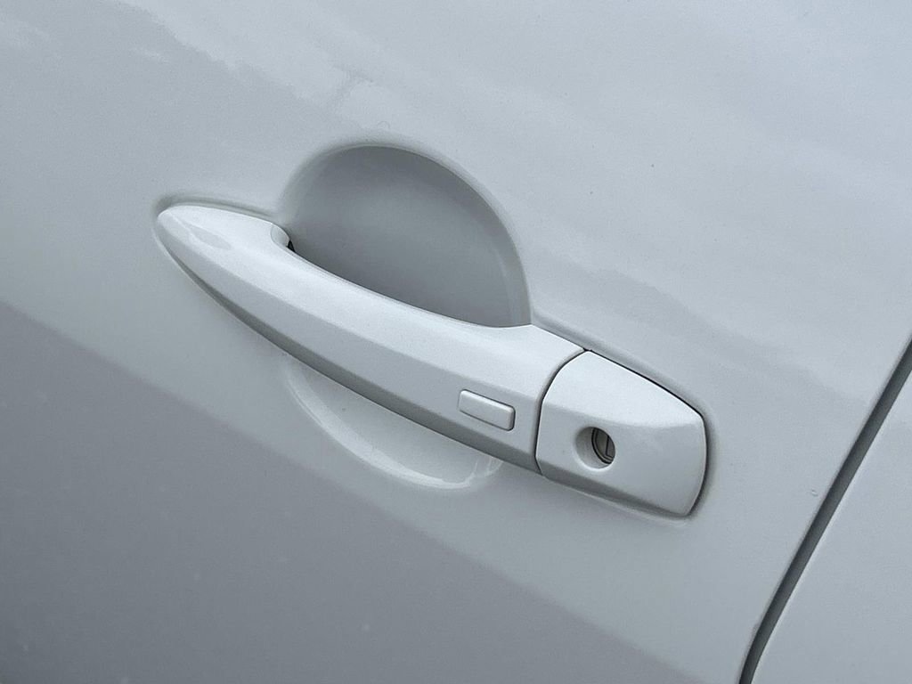 Used 2023 Nissan Sentra SV image 14