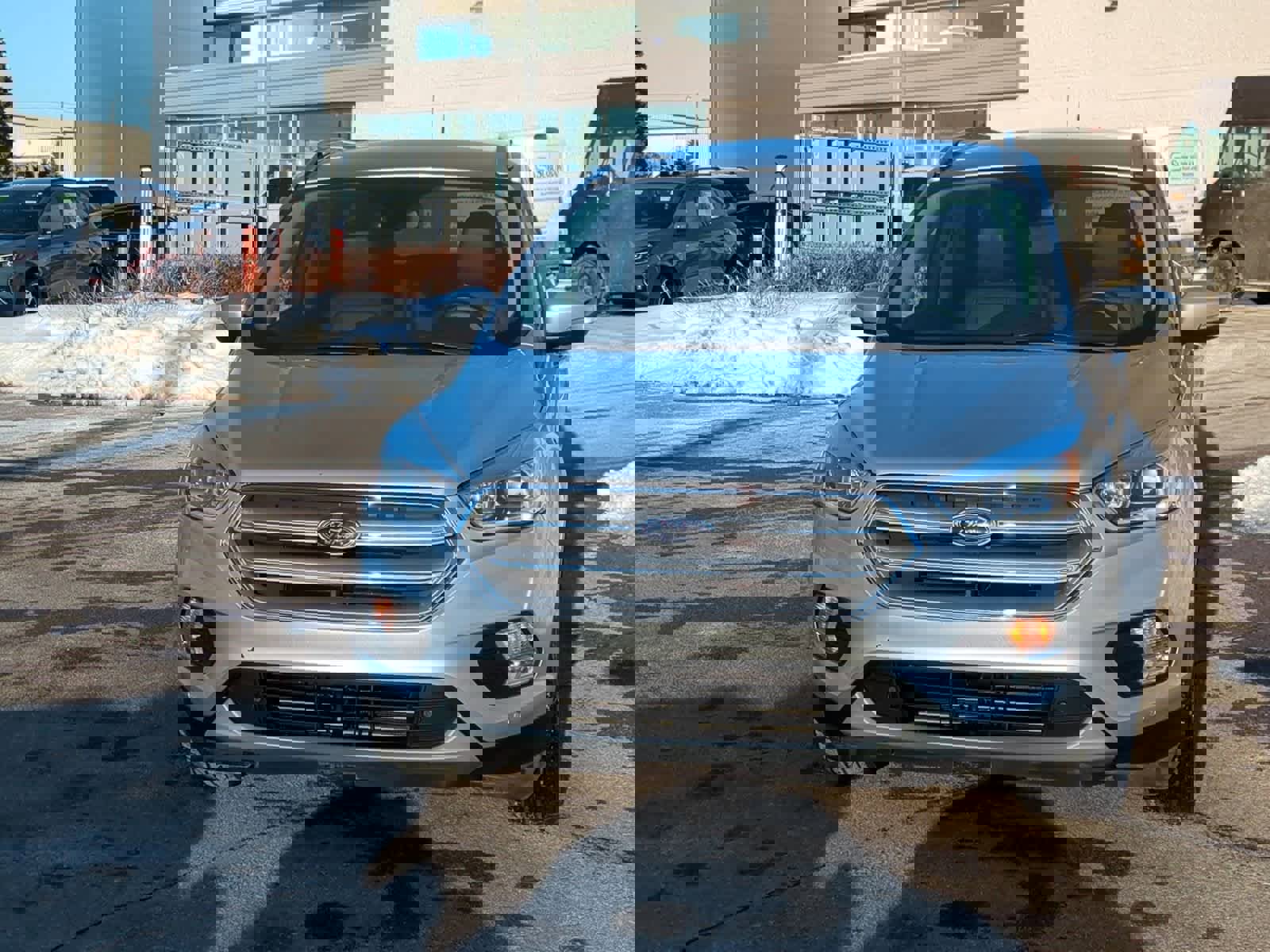 Used 2019 Ford Escape Titanium image 3