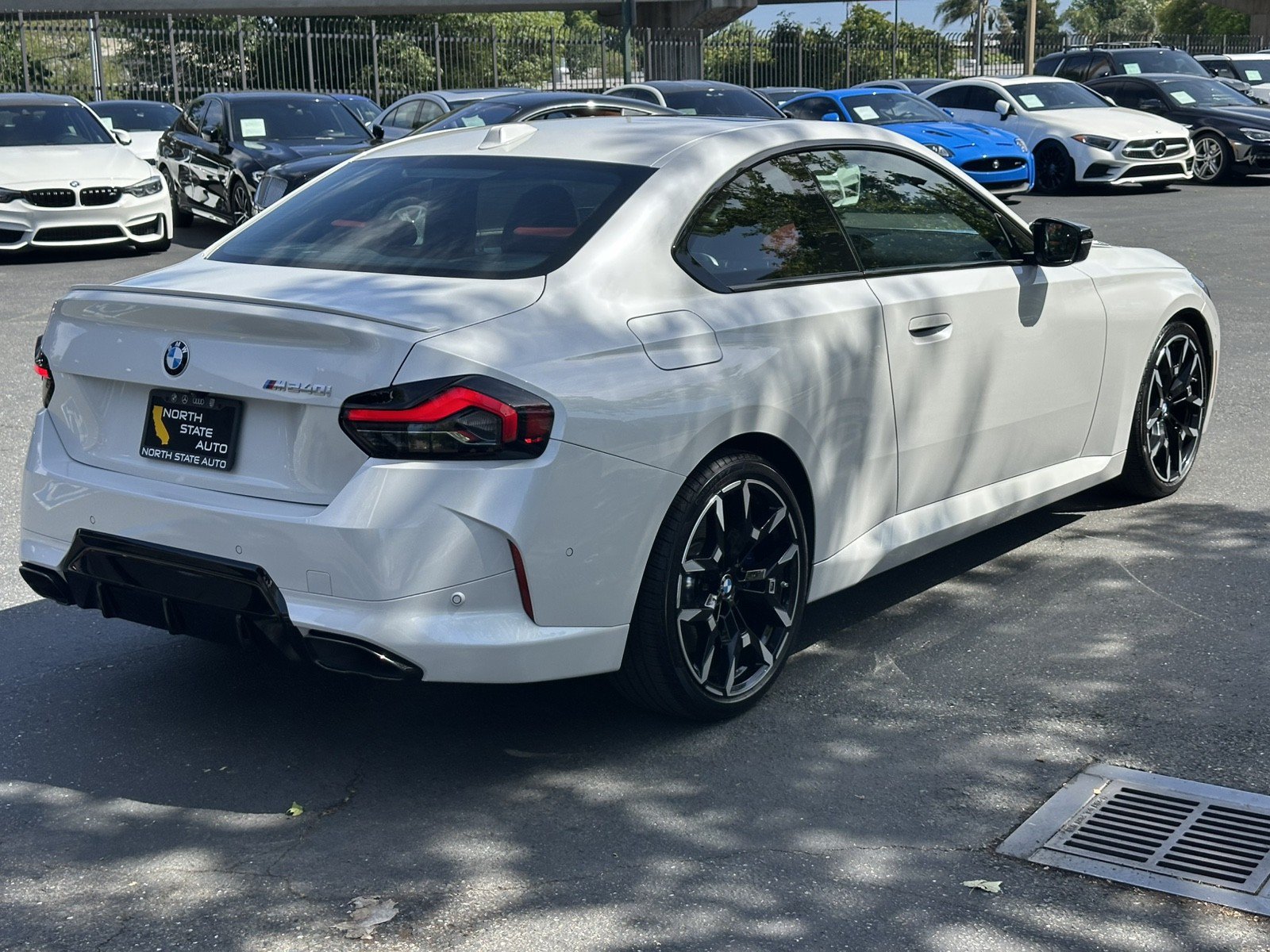 Used 2025 BMW M240i Coupe RWD image 8