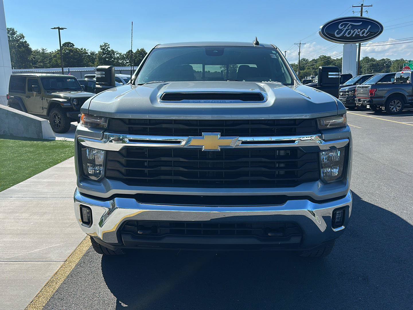 Used 2024 Chevrolet Silverado 2500 LT w/ Convenience Package AWD/4WD video 2