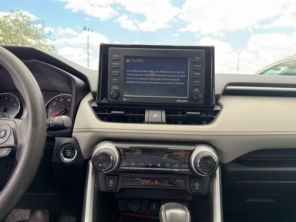 Used 2021 Toyota RAV4 XLE w/ Carpet Mat Package (TMS) AWD/4WD image 10