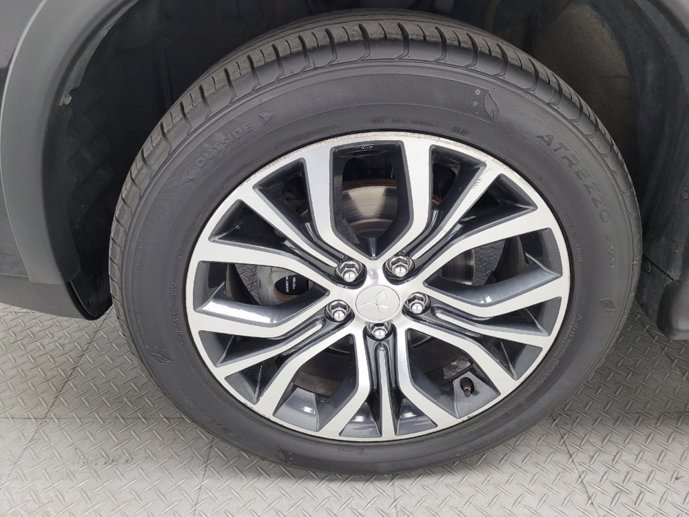 Used 2017 Mitsubishi Outlander Sport ES AWD/4WD image 31
