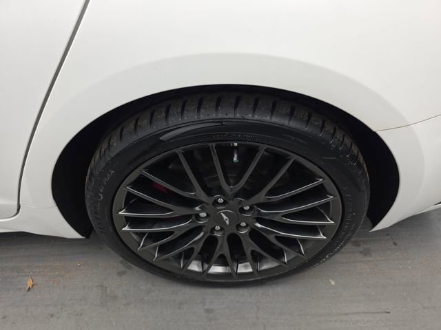 Used 2022 Genesis G70 3.3T Launch Edition image 16