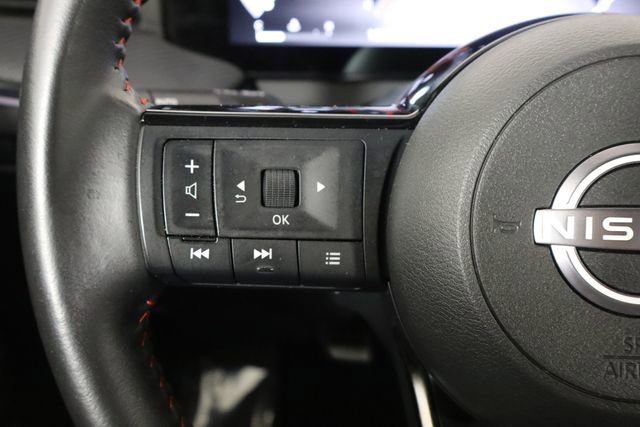 Used 2025 Nissan Kicks SR FWD image 8