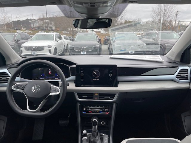 New 2026 Volkswagen Taos SE AWD/4WD image 10