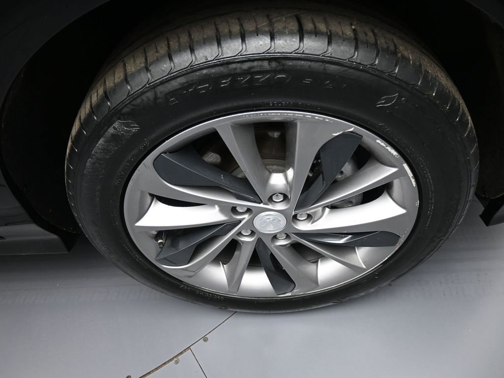 Used 2023 Buick Encore GX Select w/ Sport Touring Package image 13