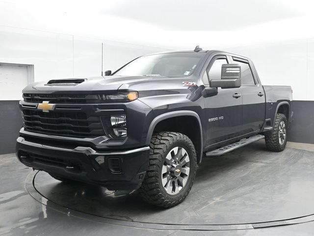 Used 2024 Chevrolet Silverado 2500 Custom w/ Custom Value Package AWD/4WD image 10