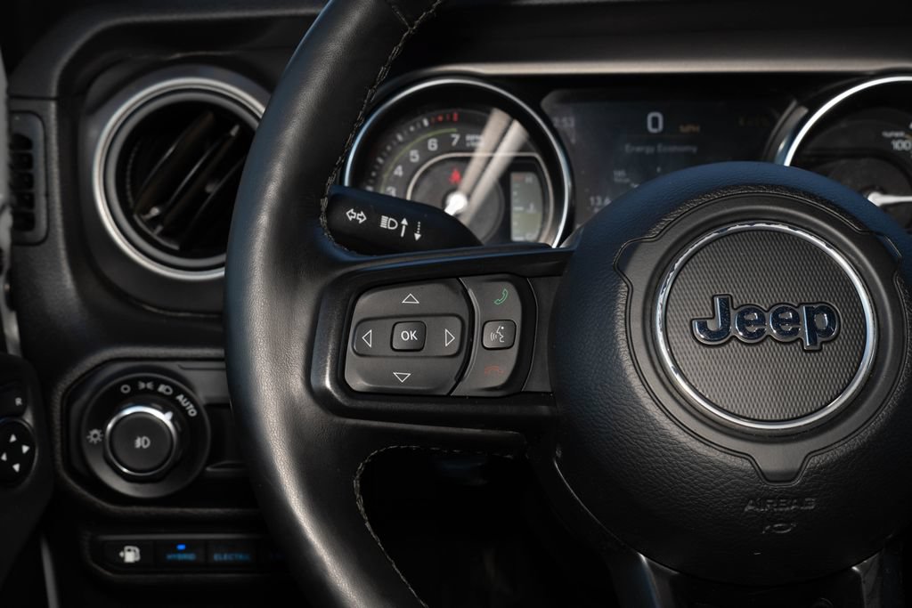 Used 2023 Jeep Wrangler Unlimited w/ Cold Weather Group AWD/4WD image 26