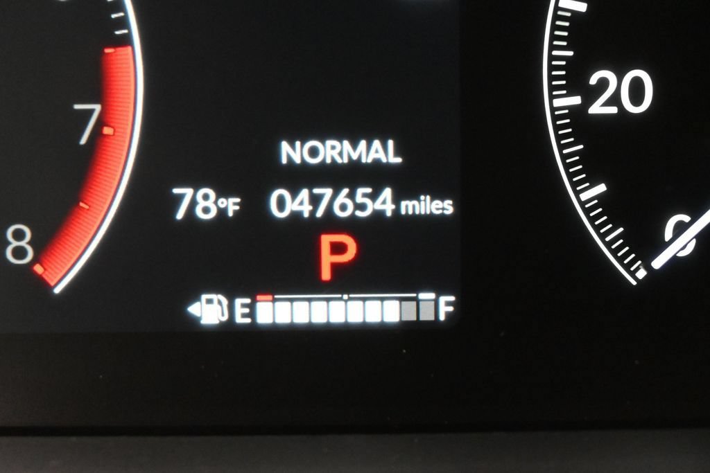 Used 2025 Honda Pilot EX-L image 35
