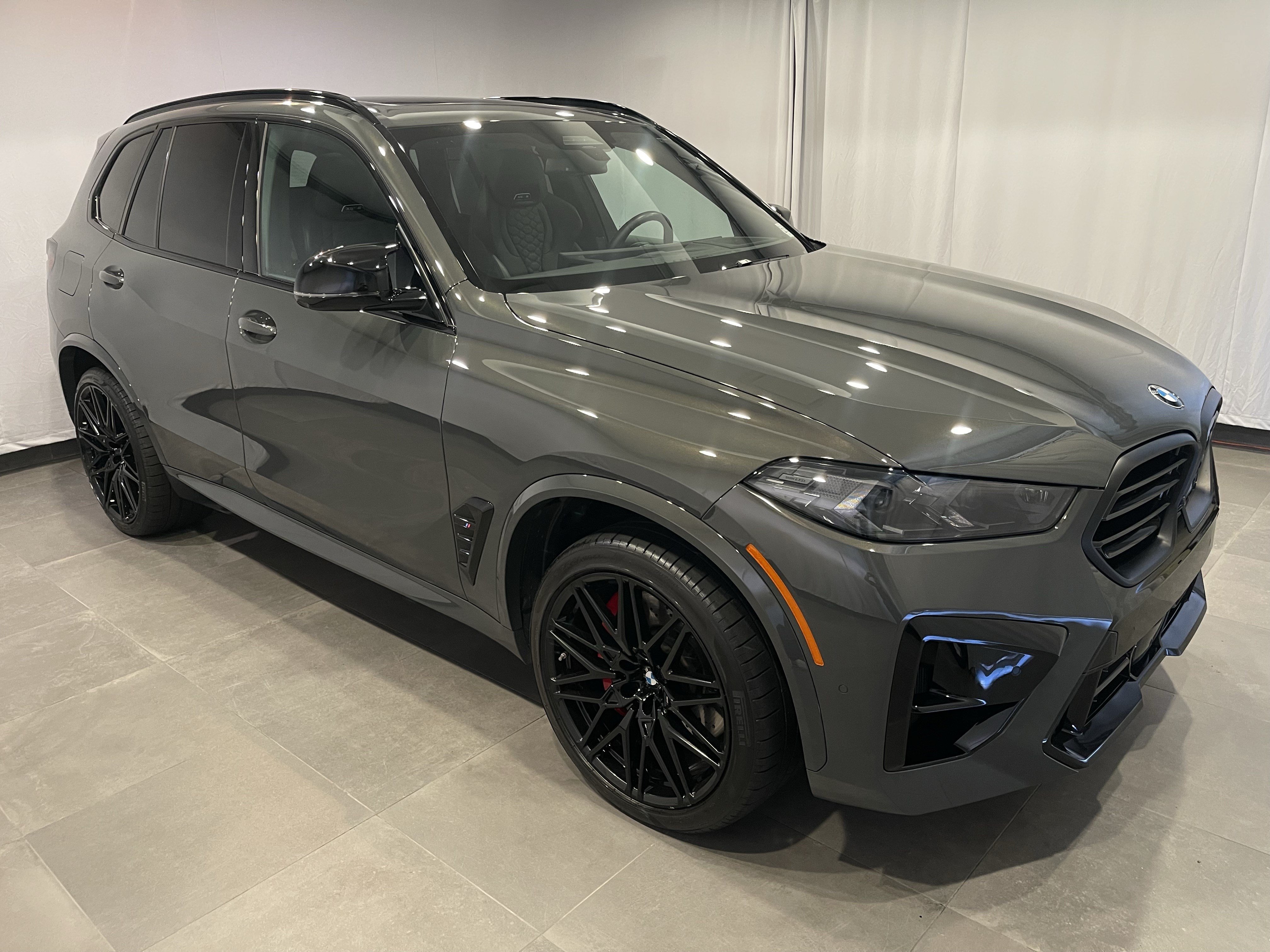 Used 2025 BMW X5 M Competition w/ Executive Package AWD/4WD image 3