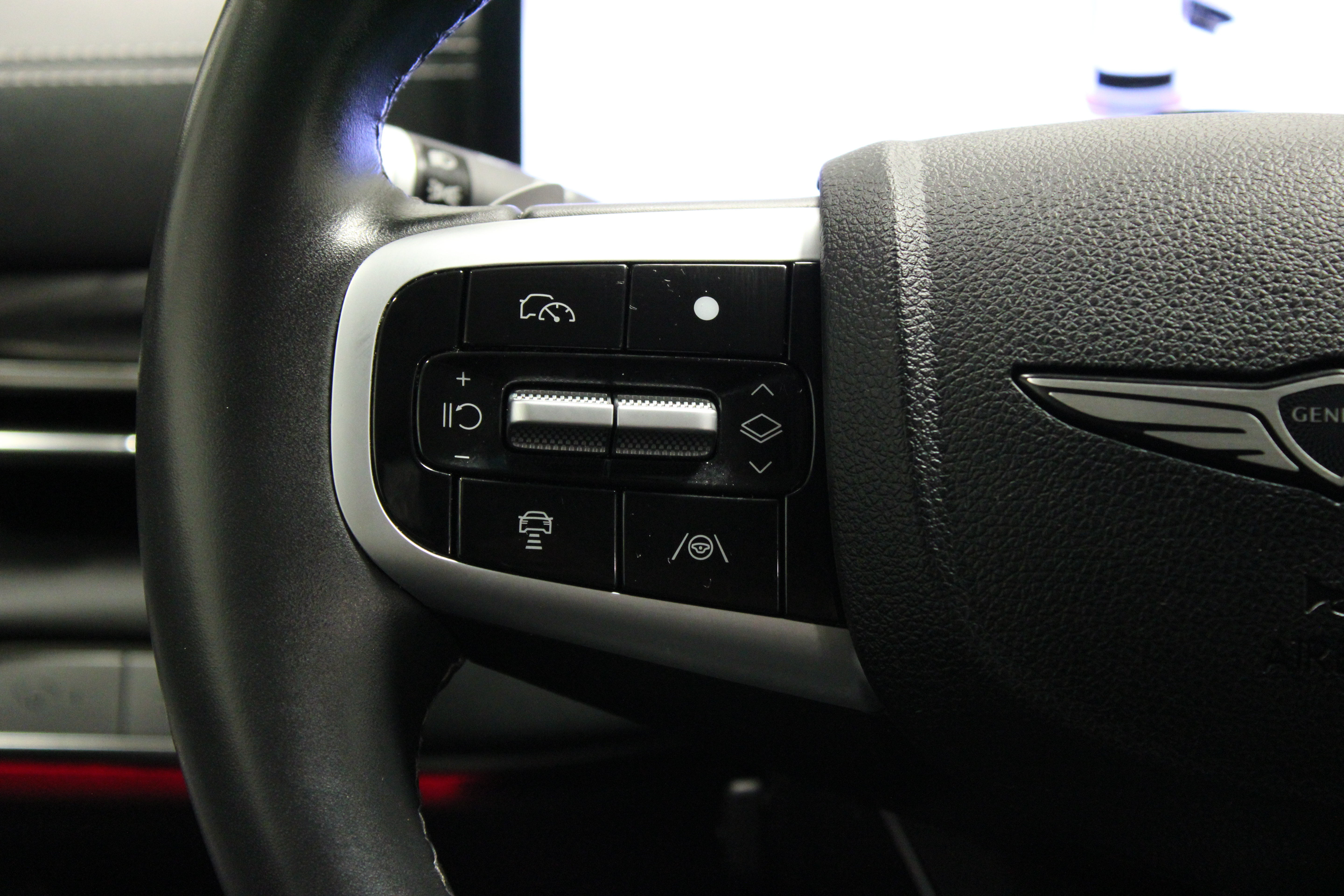 Used 2025 Genesis GV80 2.5T Standard AWD/4WD image 22