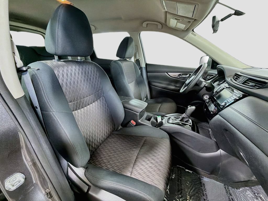 Used 2018 Nissan Rogue S AWD/4WD image 27