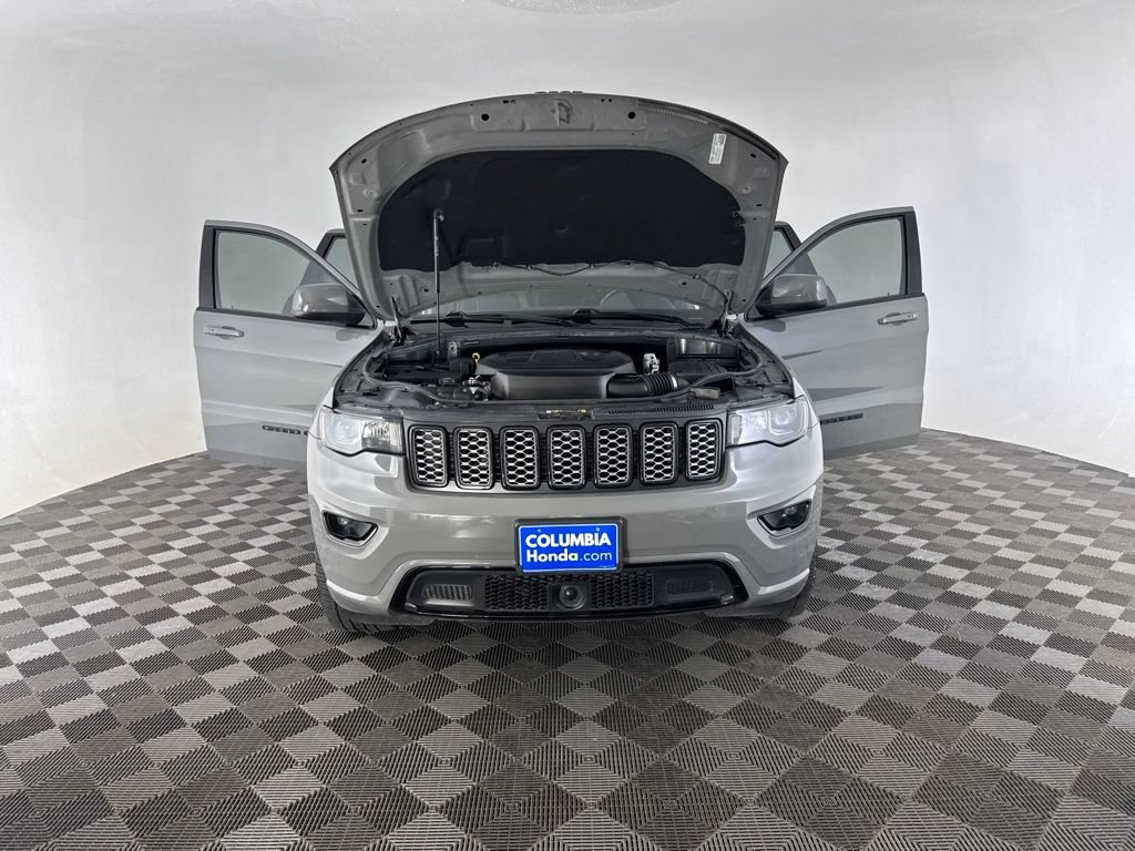 Used 2021 Jeep Grand Cherokee Laredo X AWD/4WD image 12