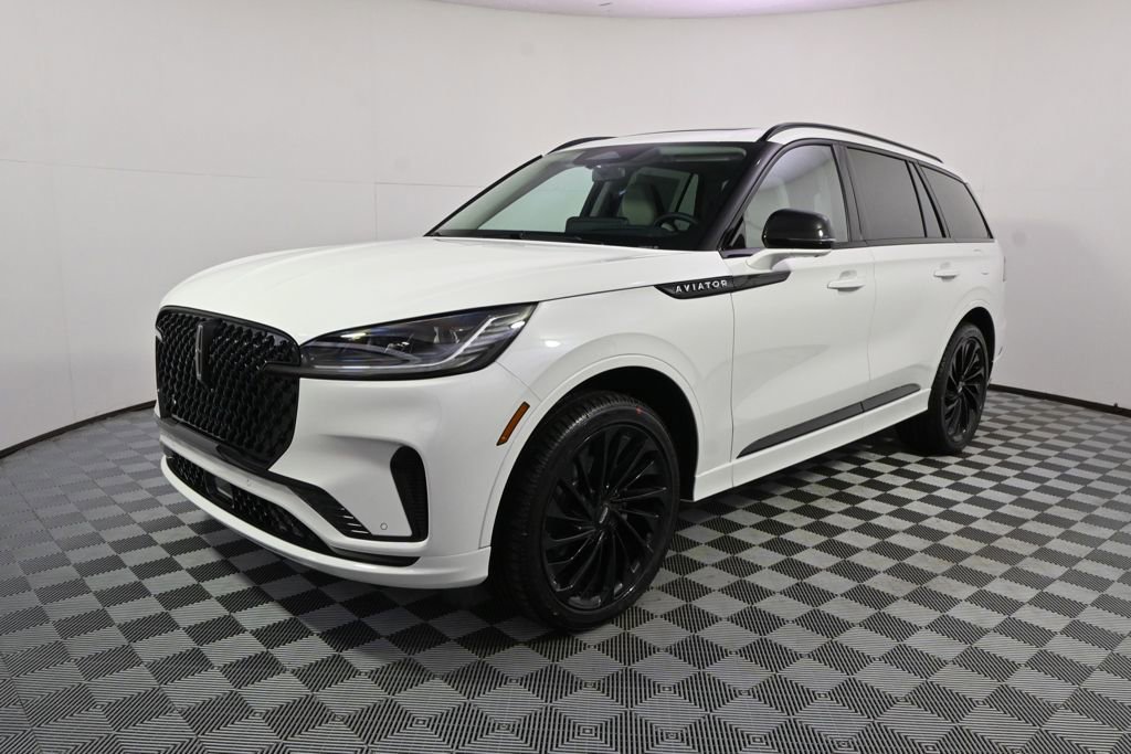 New 2026 Lincoln Aviator Reserve image 2