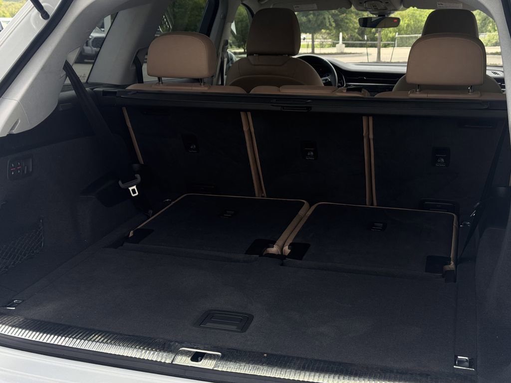 Used 2020 Audi Q7 3.0T Premium Plus w/ Premium Plus Package image 30