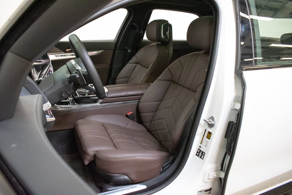 Certified 2026 BMW 740i xDrive AWD/4WD image 21