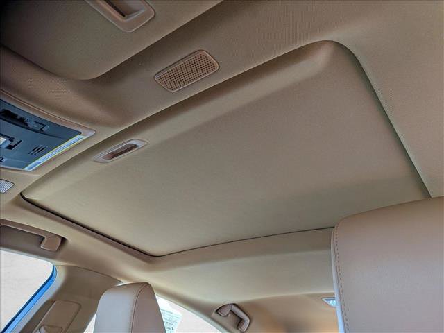 Used 2024 Lexus ES 300h w/ Premium Package FWD image 16