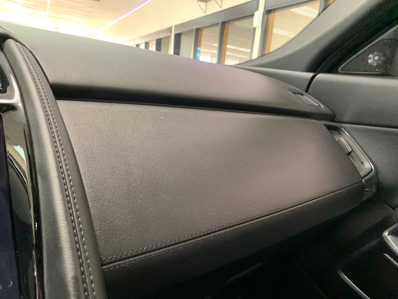 Used 2021 Jaguar E-PACE SE AWD/4WD image 19