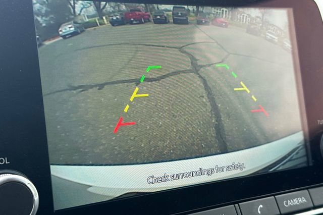 Used 2023 Nissan Sentra SR w/ Electronics Package image 27