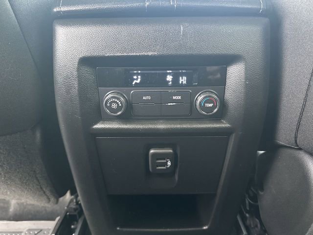 Used 2023 Chevrolet Traverse LT image 22