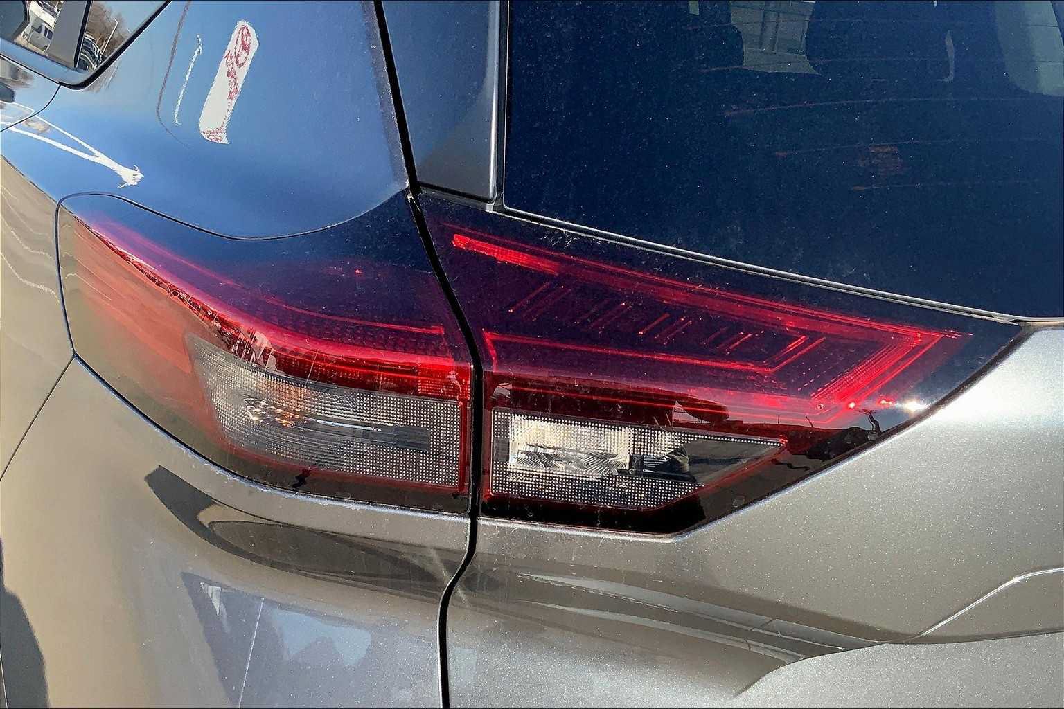 Certified 2025 Nissan Rogue S FWD image 14