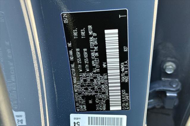 Certified 2024 Toyota Grand Highlander AWD image 35