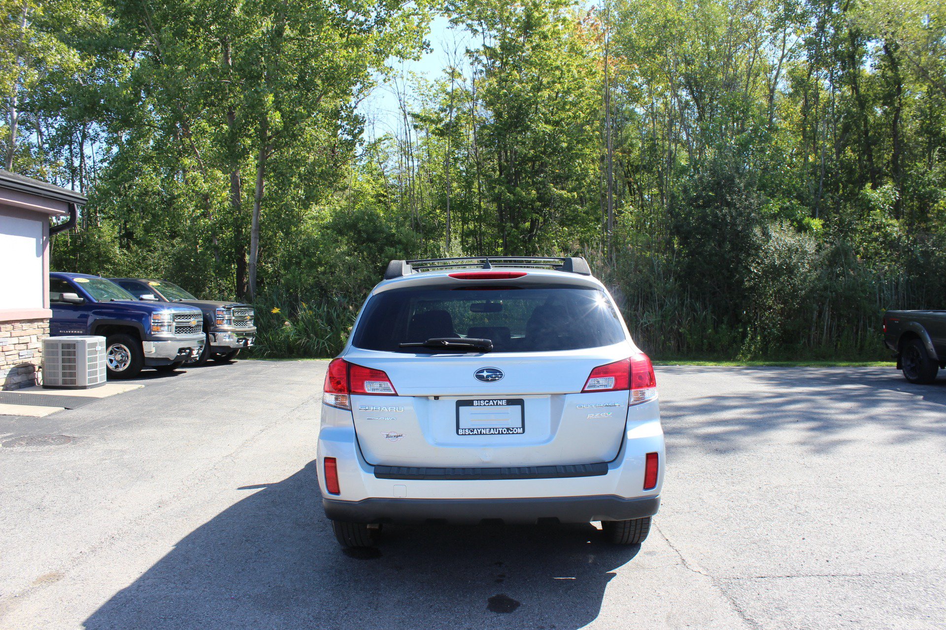 Used 2012 Subaru Outback 2.5i Limited w/ Moonroof Pkg AWD/4WD image 6