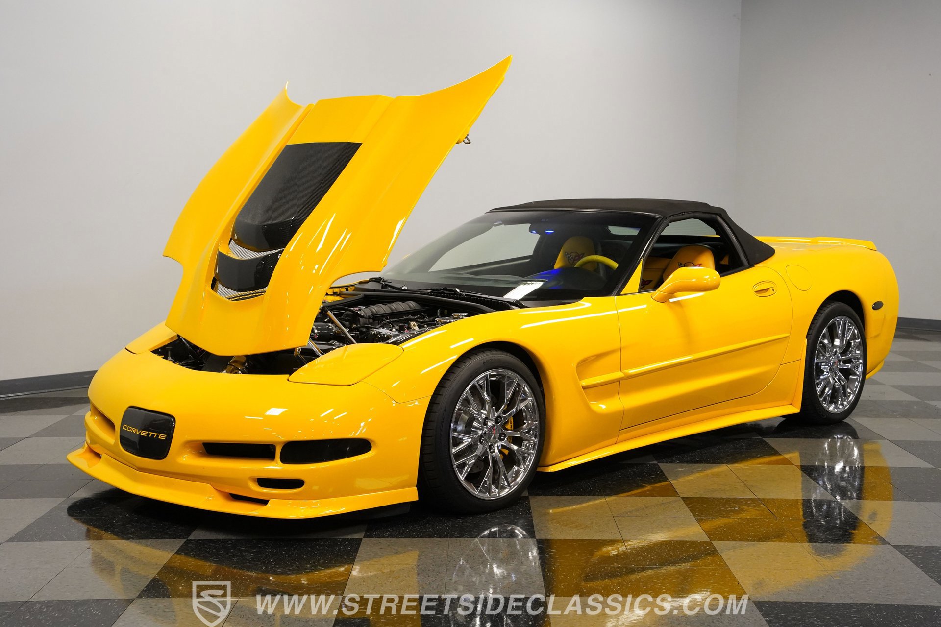 Used 2000 Chevrolet Corvette Convertible w/ Memory Pkg image 31