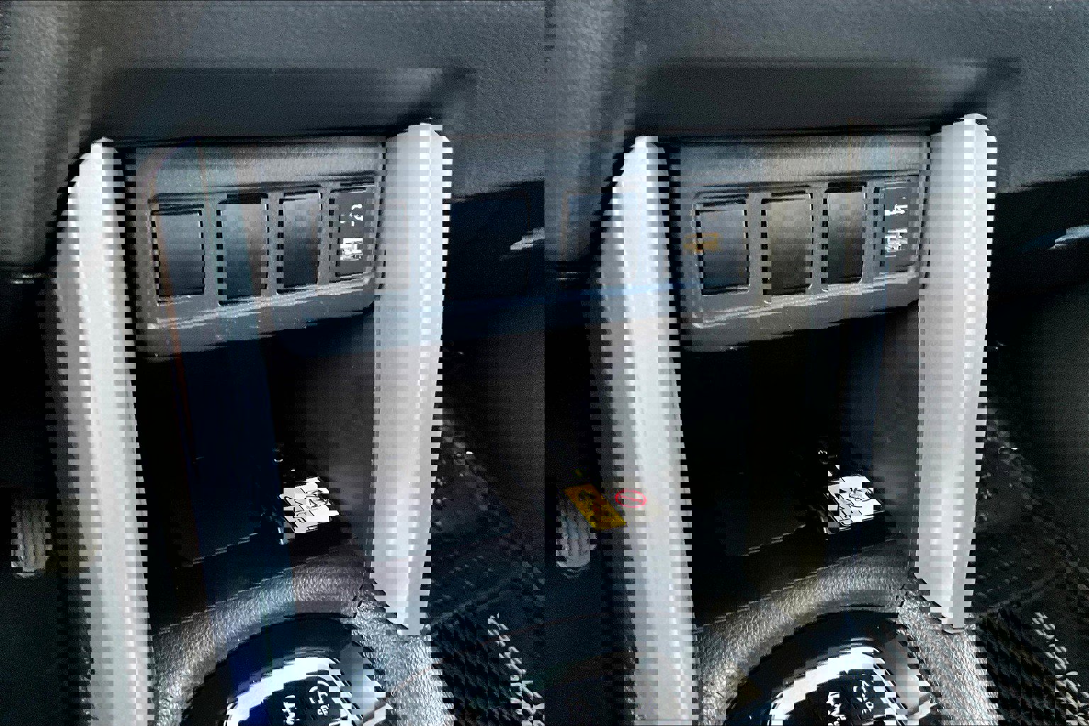 Used 2022 Toyota Corolla Cross LE image 30