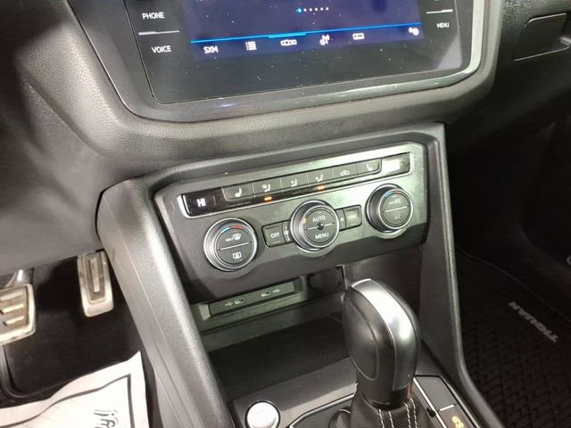 Used 2021 Volkswagen Tiguan SE R-Line w/ 3rd Row Seat Package image 20