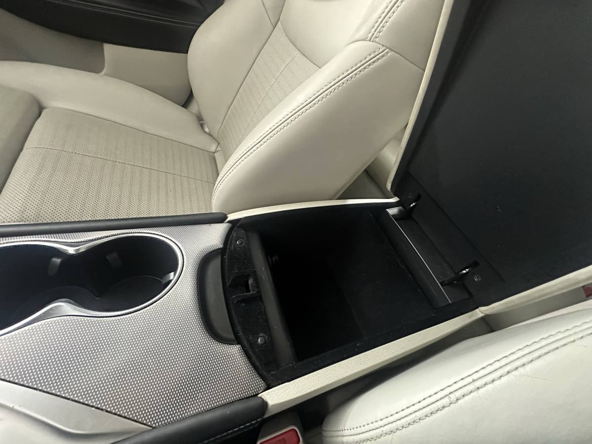 Used 2015 INFINITI Q50 AWD w/ Navigation Package image 38
