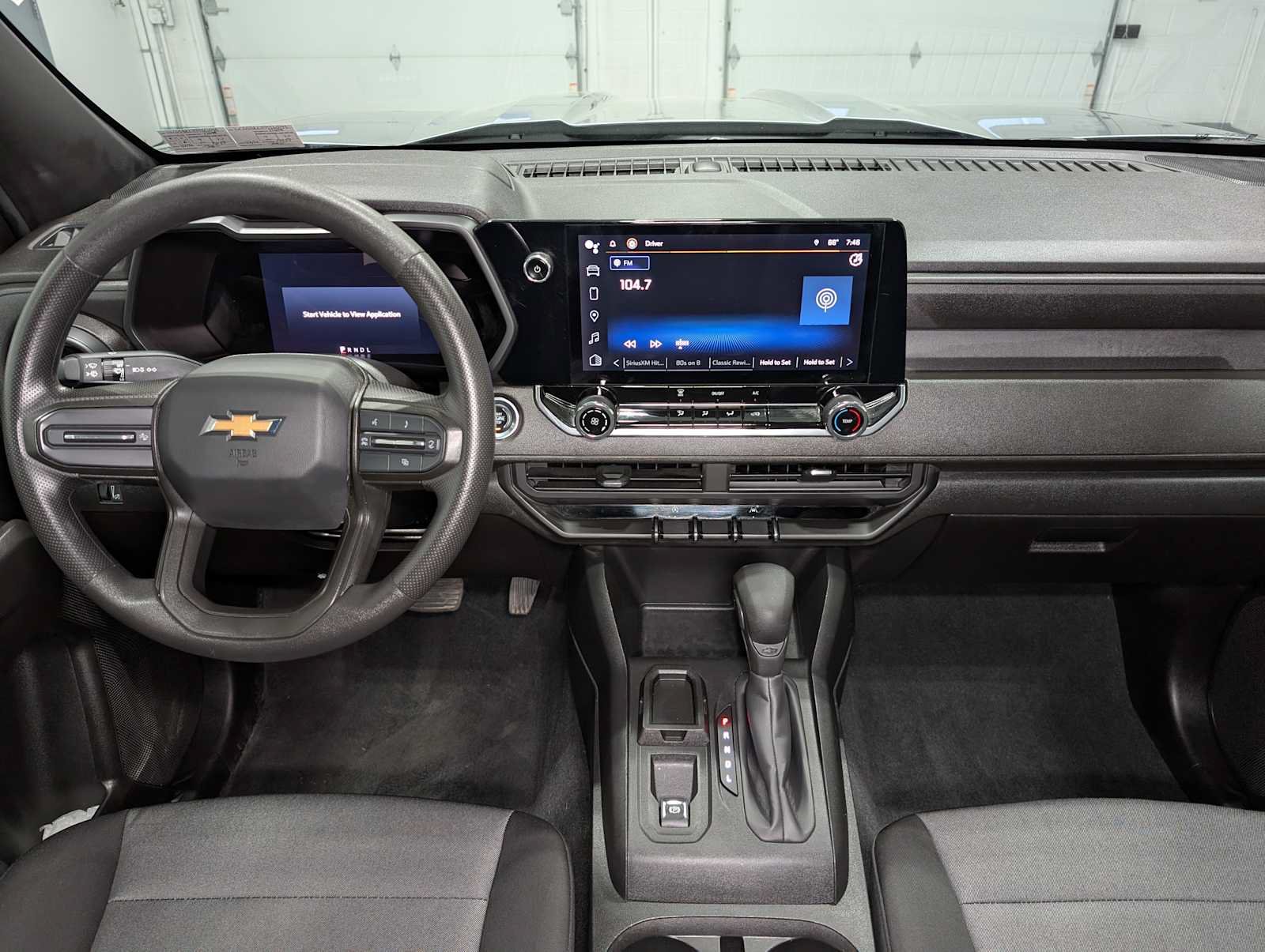 Used 2023 Chevrolet Colorado W/T RWD image 16