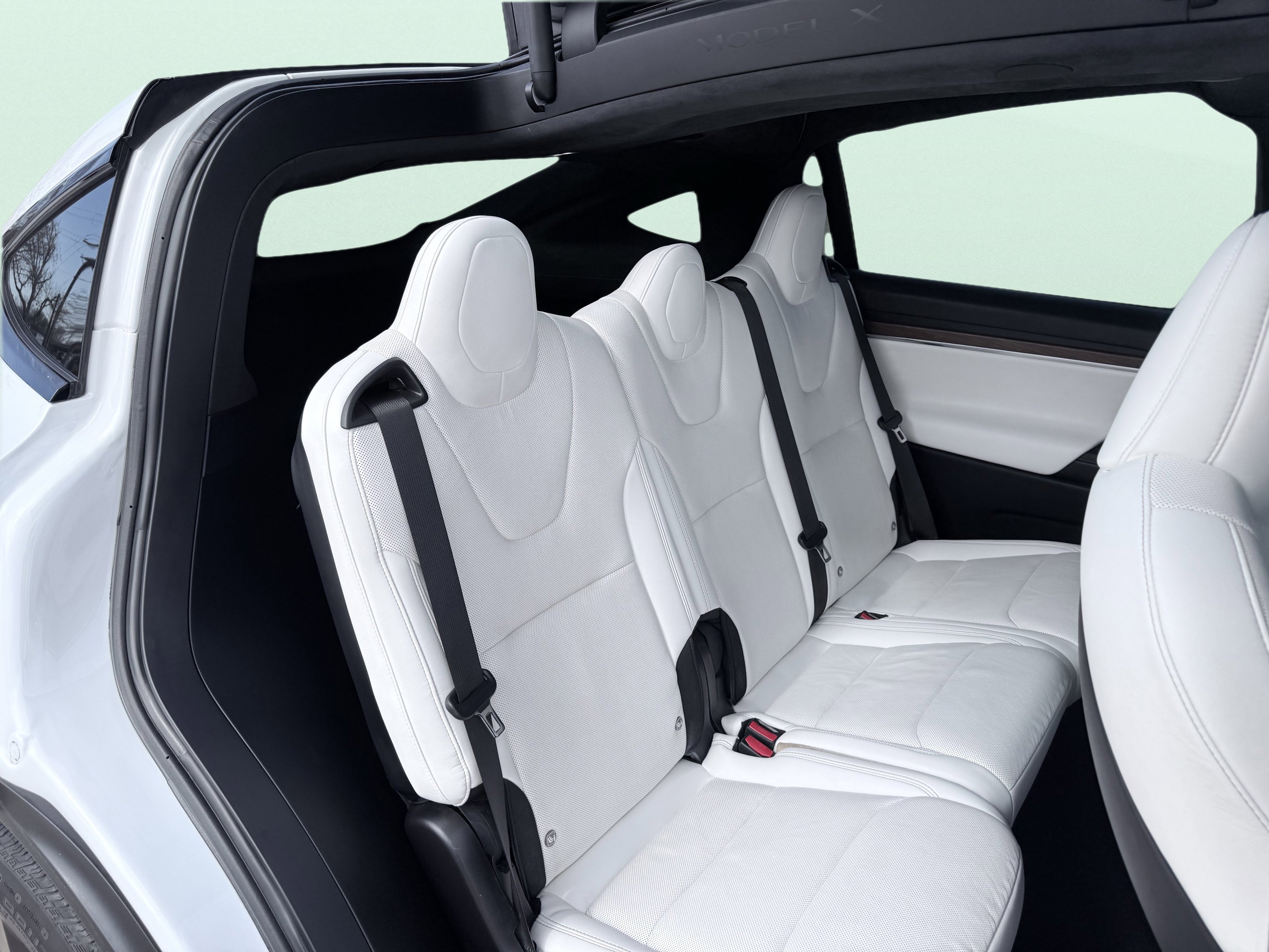 Used 2023 Tesla Model X image 44