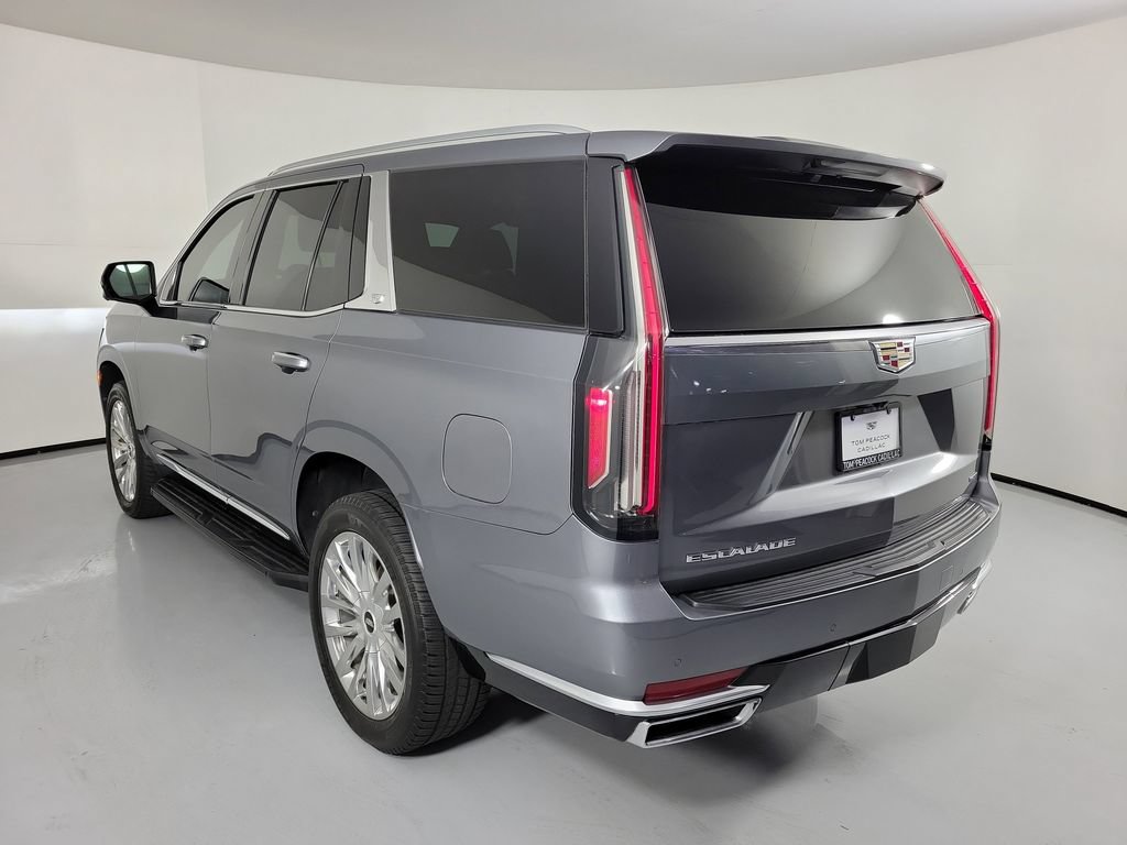 Used 2022 Cadillac Escalade Luxury RWD image 4
