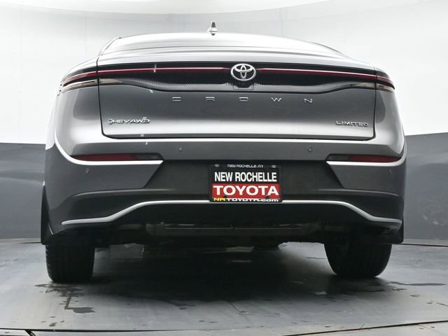 Used 2024 Toyota Crown Limited AWD/4WD image 37