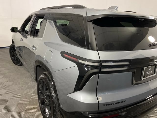 Used 2026 Chevrolet Traverse RS w/ LPO, Floor Liner Package FWD image 34