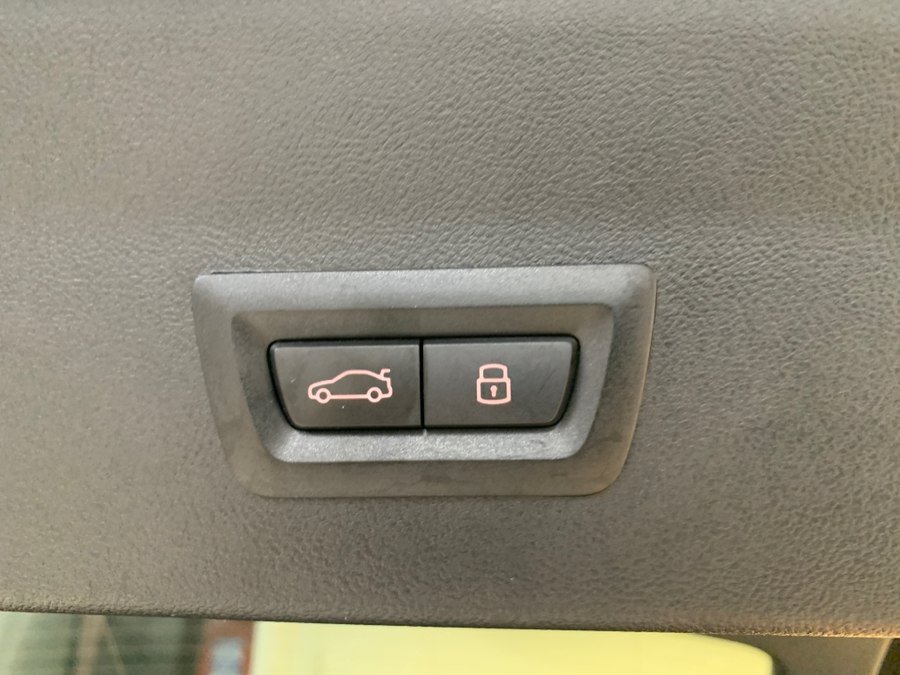 Used 2025 BMW X4 xDrive30i AWD/4WD image 63