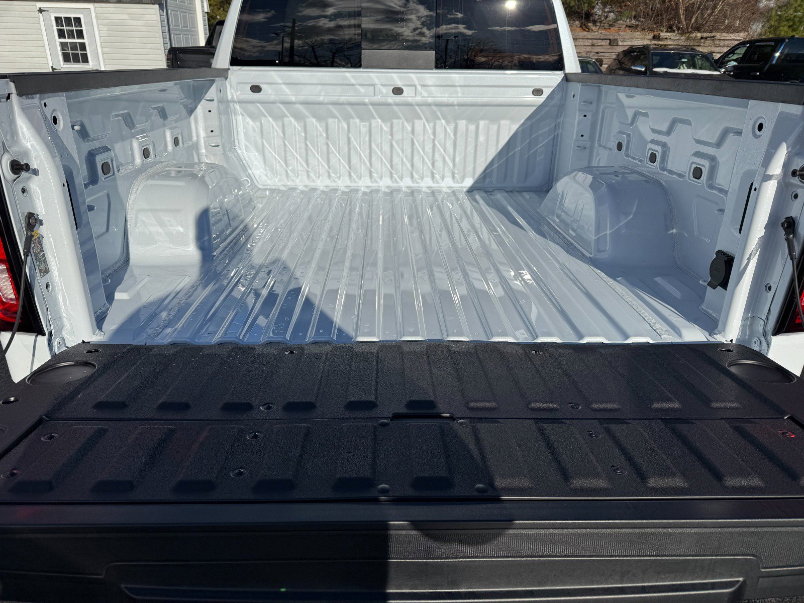 New 2026 GMC Sierra 1500 SLT w/ SLT Premium Package image 18