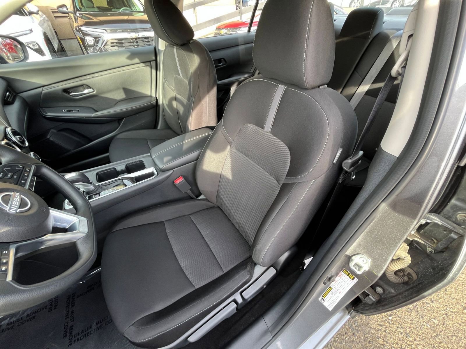 Used 2025 Nissan Sentra SV image 36