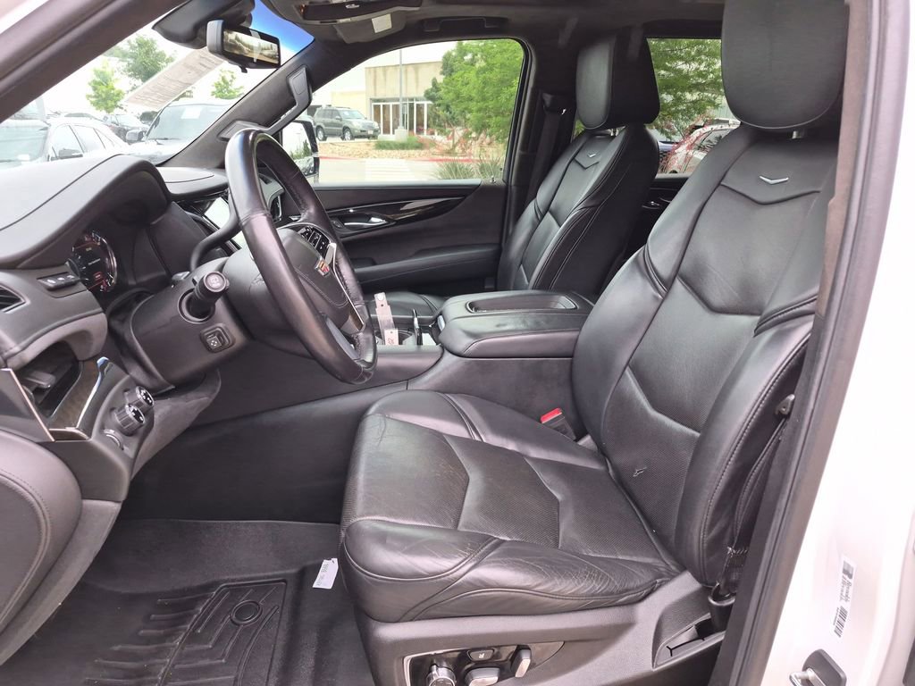 Used 2018 Cadillac Escalade Platinum AWD/4WD image 21