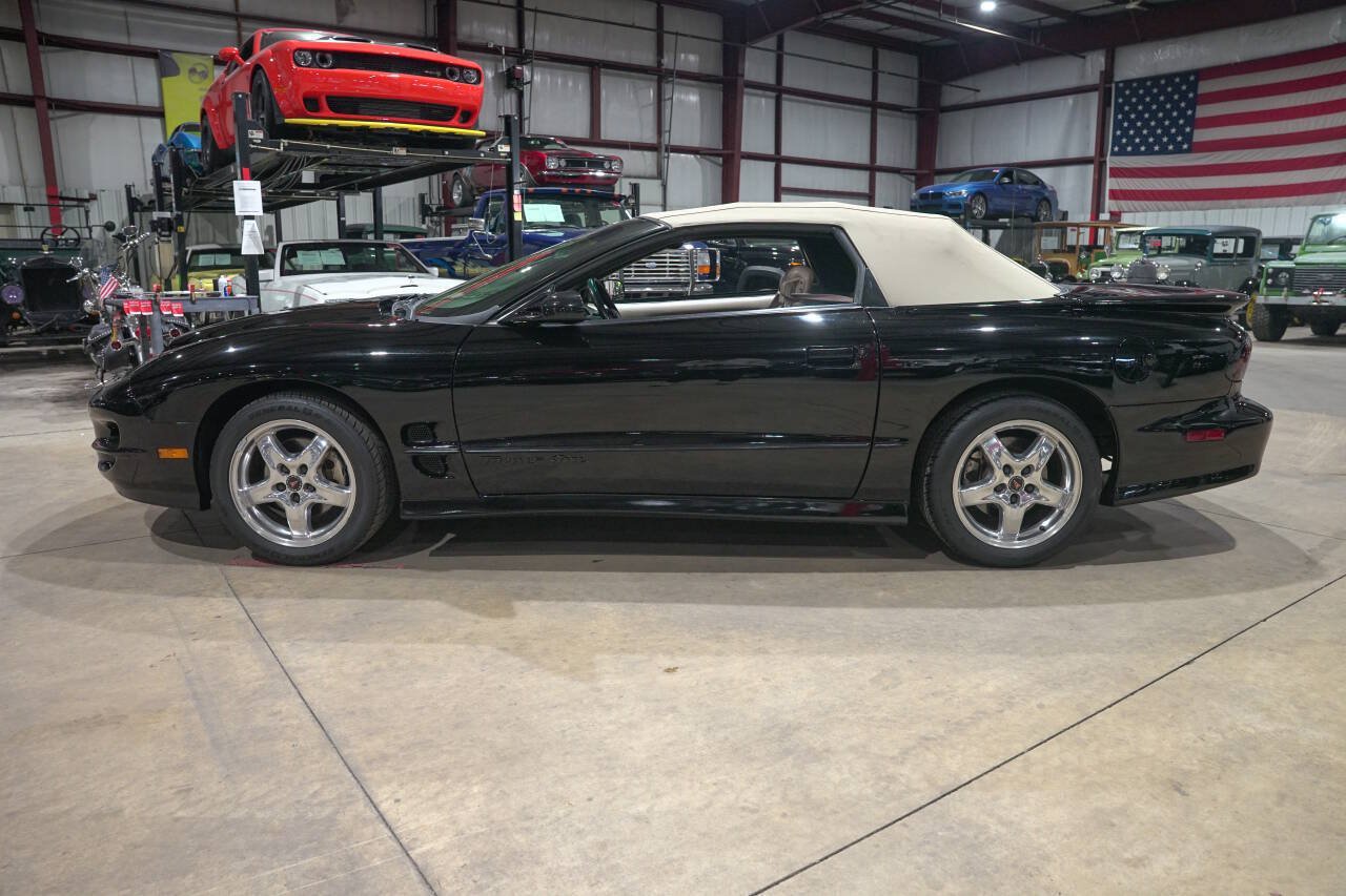 Used 2001 Pontiac Firebird Trans Am RWD image 20