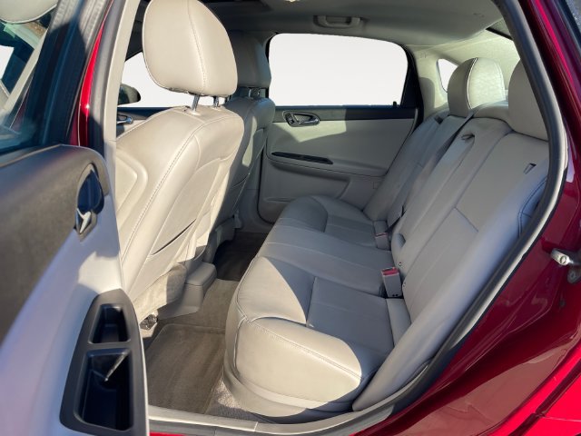 Used 2014 Chevrolet Impala LTZ FWD image 13