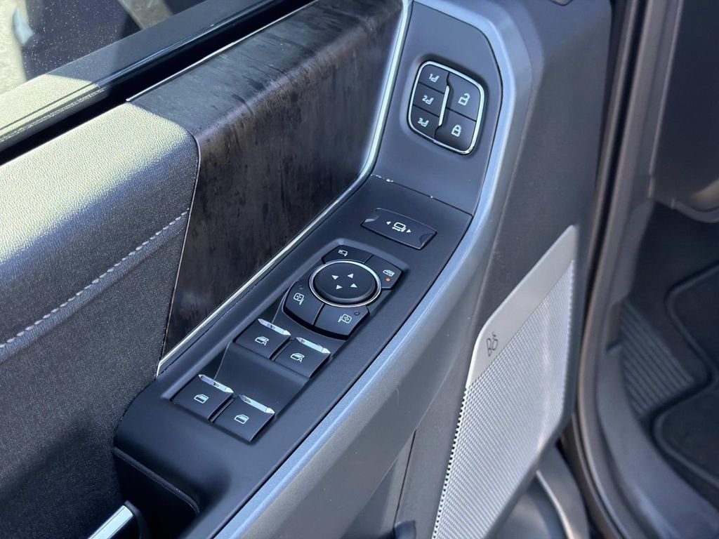 Used 2024 Ford F250 Lariat w/ Lariat Ultimate Package image 22