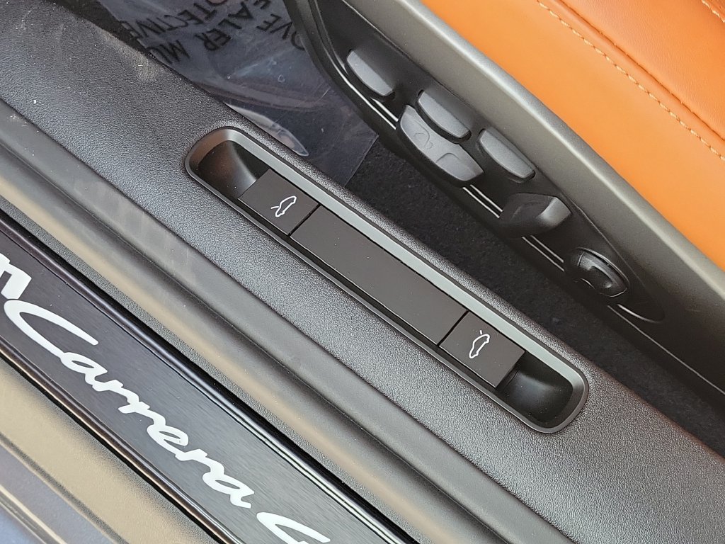 Certified 2026 Porsche 911 Carrera 4 GTS AWD/4WD image 28