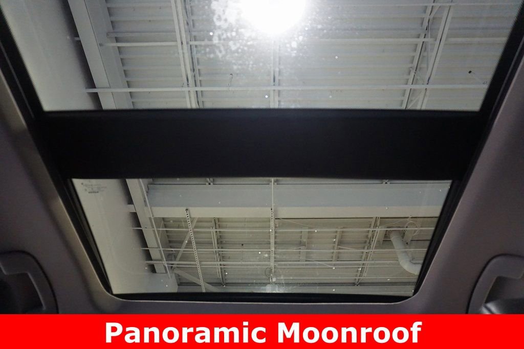 Used 2021 Nissan Rogue Platinum image 11