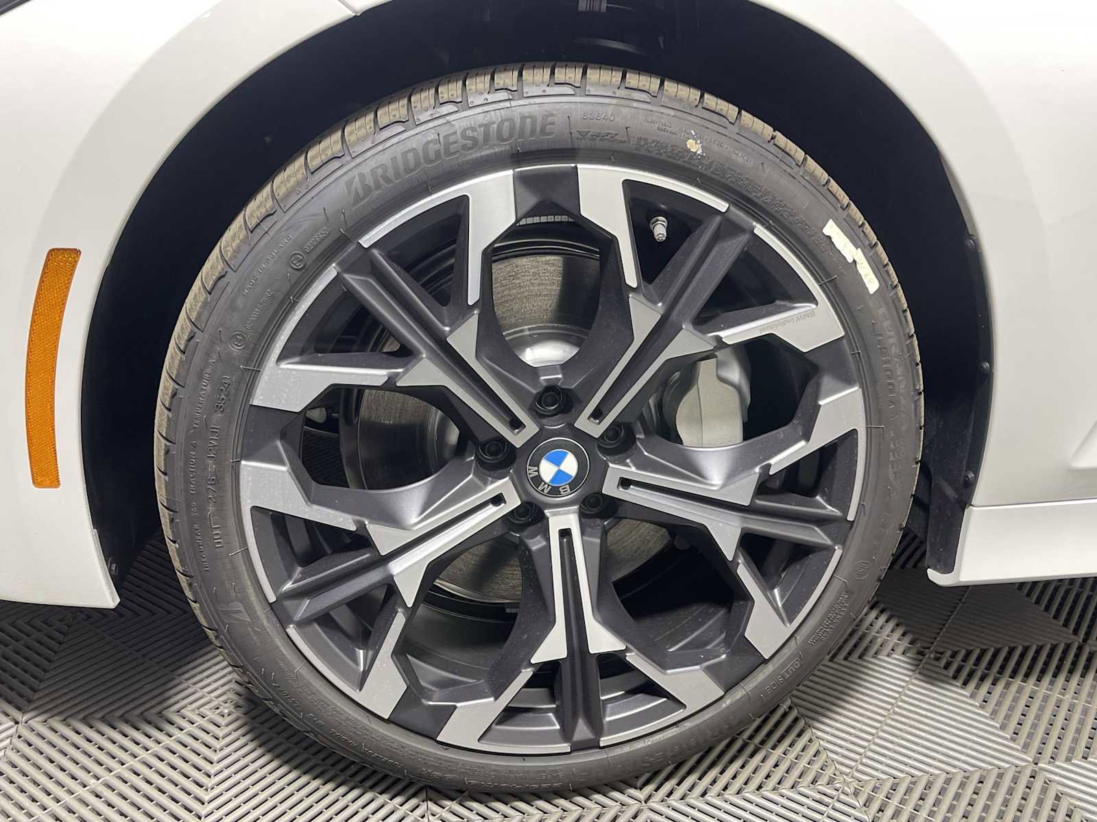 Used 2025 BMW 330i xDrive Sedan w/ Premium Package image 10