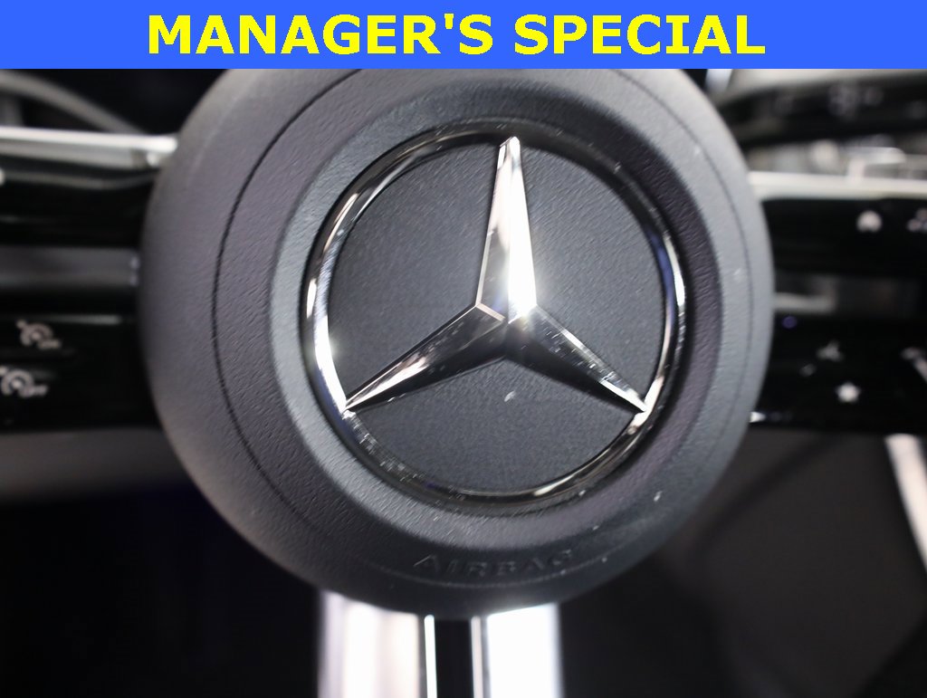 Used 2025 Mercedes-Benz GLC 300 4MATIC image 12